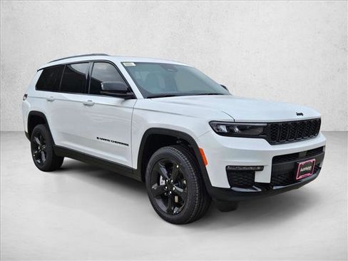 New 2025 Jeep Grand Cherokee L Limited image 7