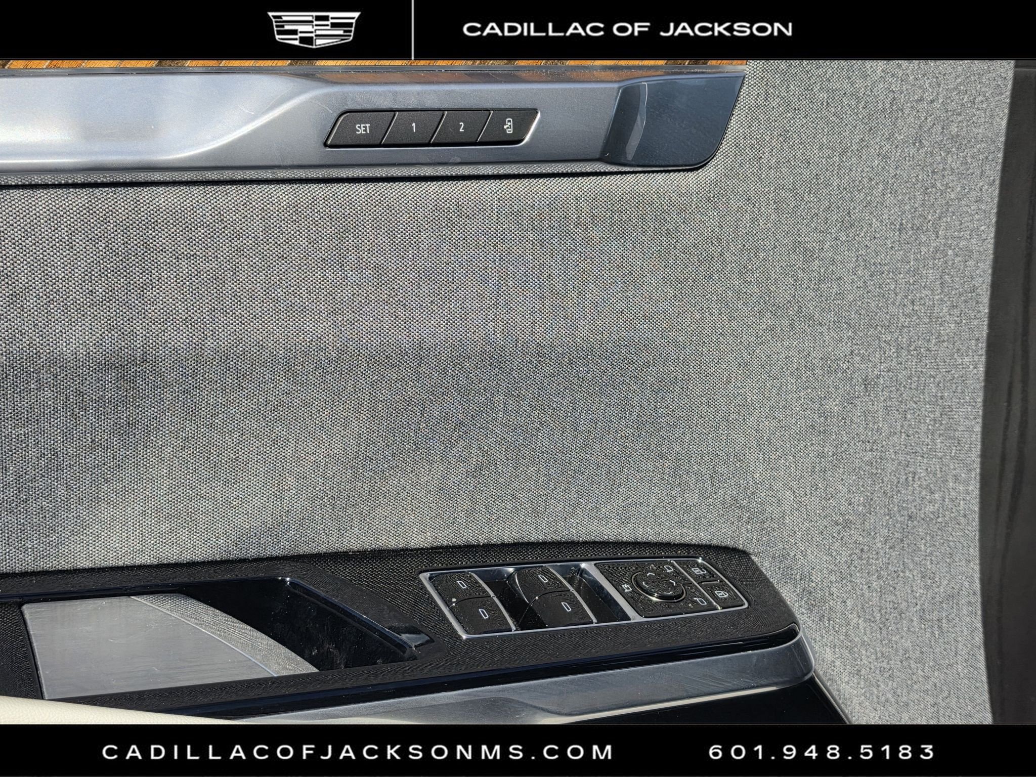 Used 2025 Cadillac Escalade Sport Platinum w/ LPO, Floor Liner Package AWD/4WD image 16