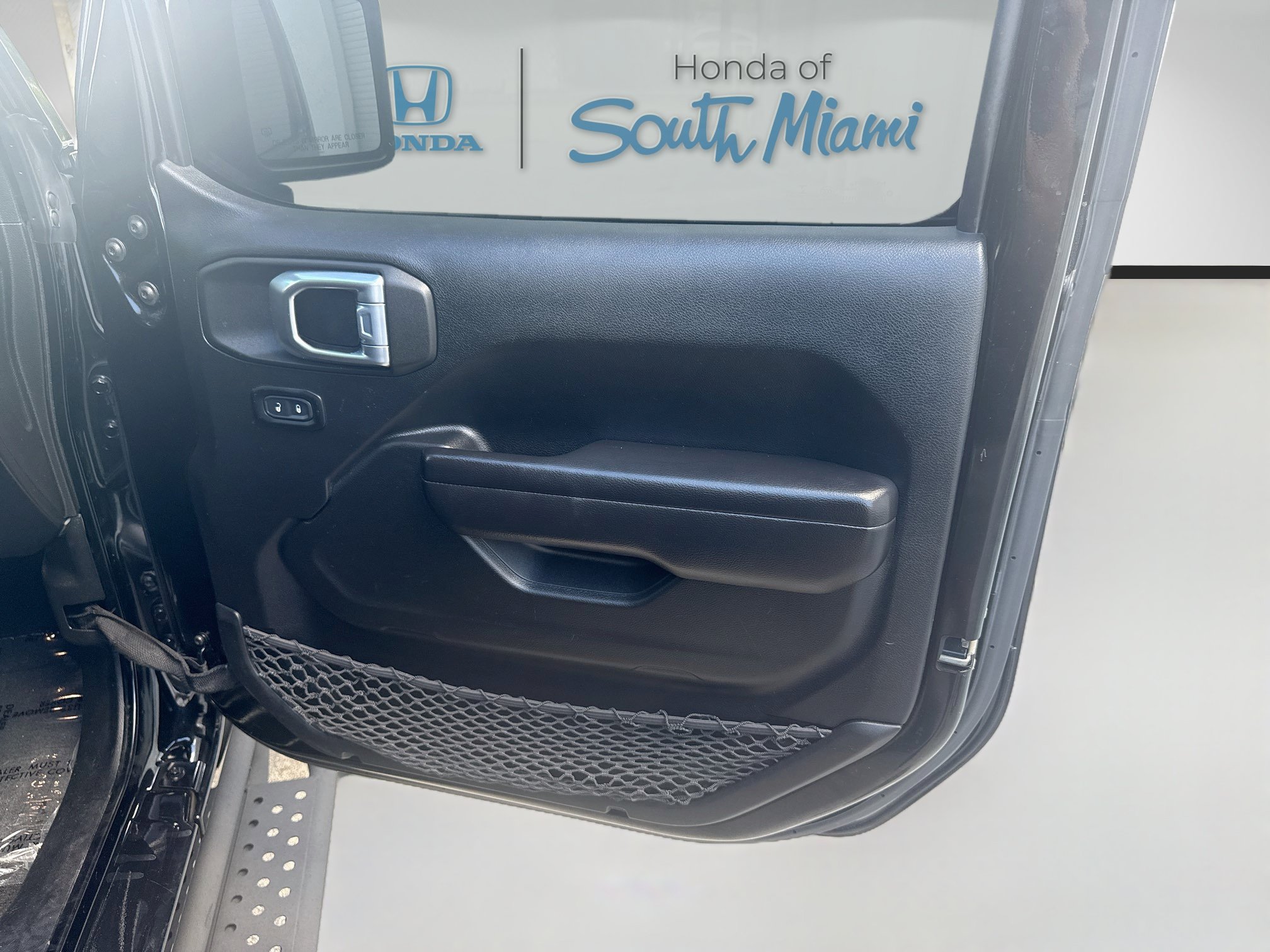Used 2021 Jeep Wrangler Unlimited Rubicon 4xe w/ Steel Bumper Group AWD/4WD image 34