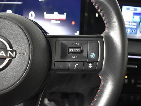 Certified 2025 Nissan Kicks SR image 15