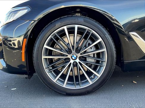 Used 2023 BMW 540i w/ Convenience Package RWD image 34