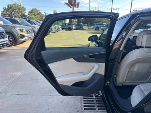 Used 2018 Audi A4 2.0T Ultra Premium FWD image 19
