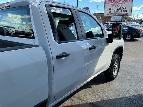 Used 2022 Chevrolet Silverado 2500 W/T w/ WT Fleet Convenience Package AWD/4WD image 30