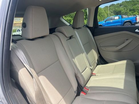 Used 2018 Ford Escape SE FWD image 35