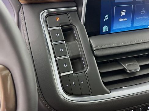 Certified 2023 Chevrolet Tahoe High Country AWD/4WD image 22