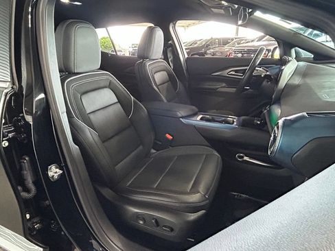 Used 2024 Chevrolet Equinox EV LT FWD image 39