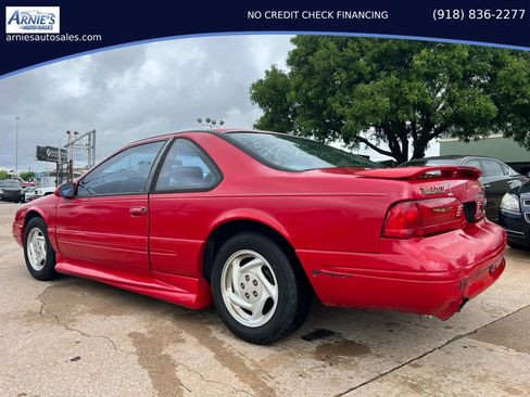 Used 1996 Ford Thunderbird LX RWD image 4