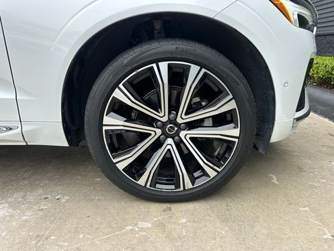 Used 2023 Volvo XC60 B5 Ultimate w/ Protection Package Premier image 15