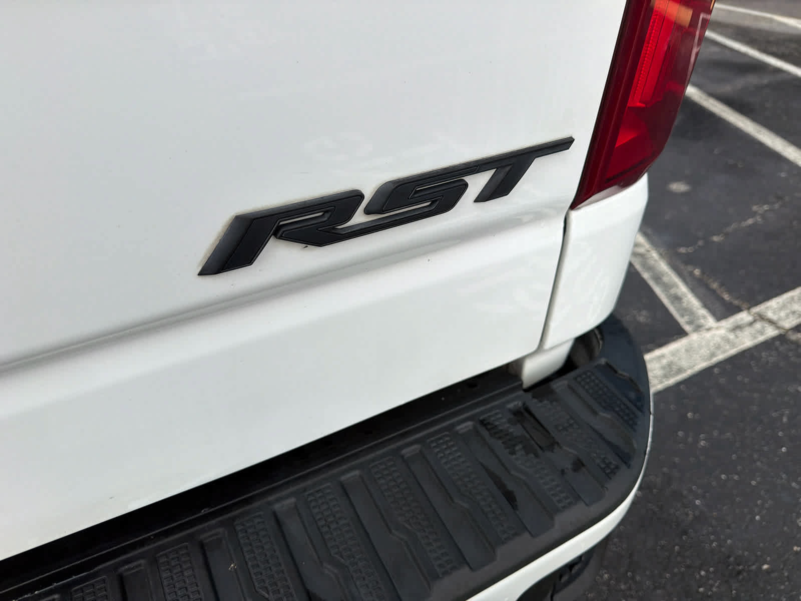 Used 2021 Chevrolet Silverado 1500 RST w/ Convenience Package II AWD/4WD image 12