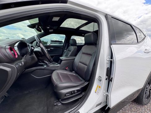 Used 2019 Chevrolet Blazer RS w/ Sun and Wheels Package FWD image 14