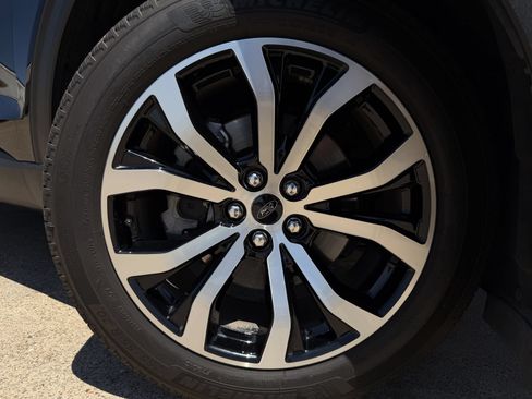 Certified 2025 Ford Explorer ST-Line RWD image 10