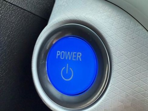 Used 2021 Chevrolet Bolt LT image 24