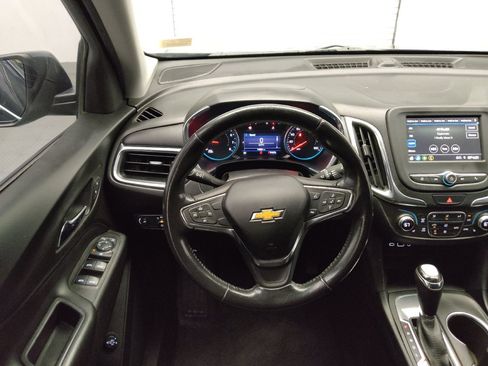 Used 2019 Chevrolet Equinox LT FWD image 22