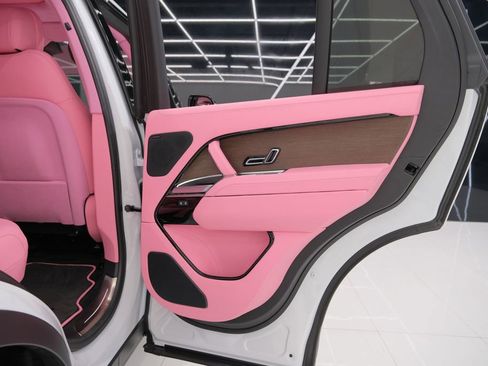 Used 2025 Land Rover Range Rover SE image 34