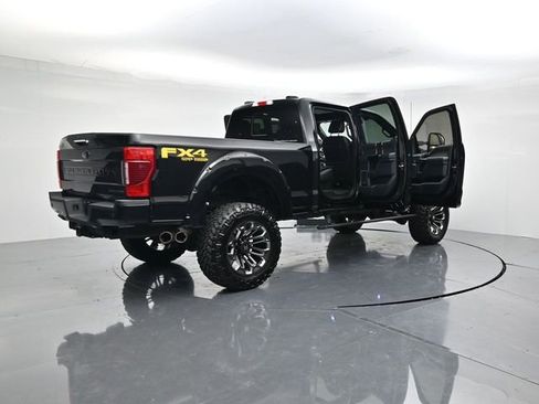 Used 2022 Ford F250 Lariat w/ Black Appearance Package image 48