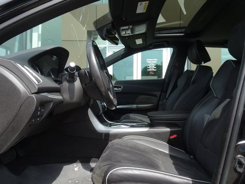 Used 2019 Acura TLX V6 w/ Technology & A-SPEC Pkg FWD image 8