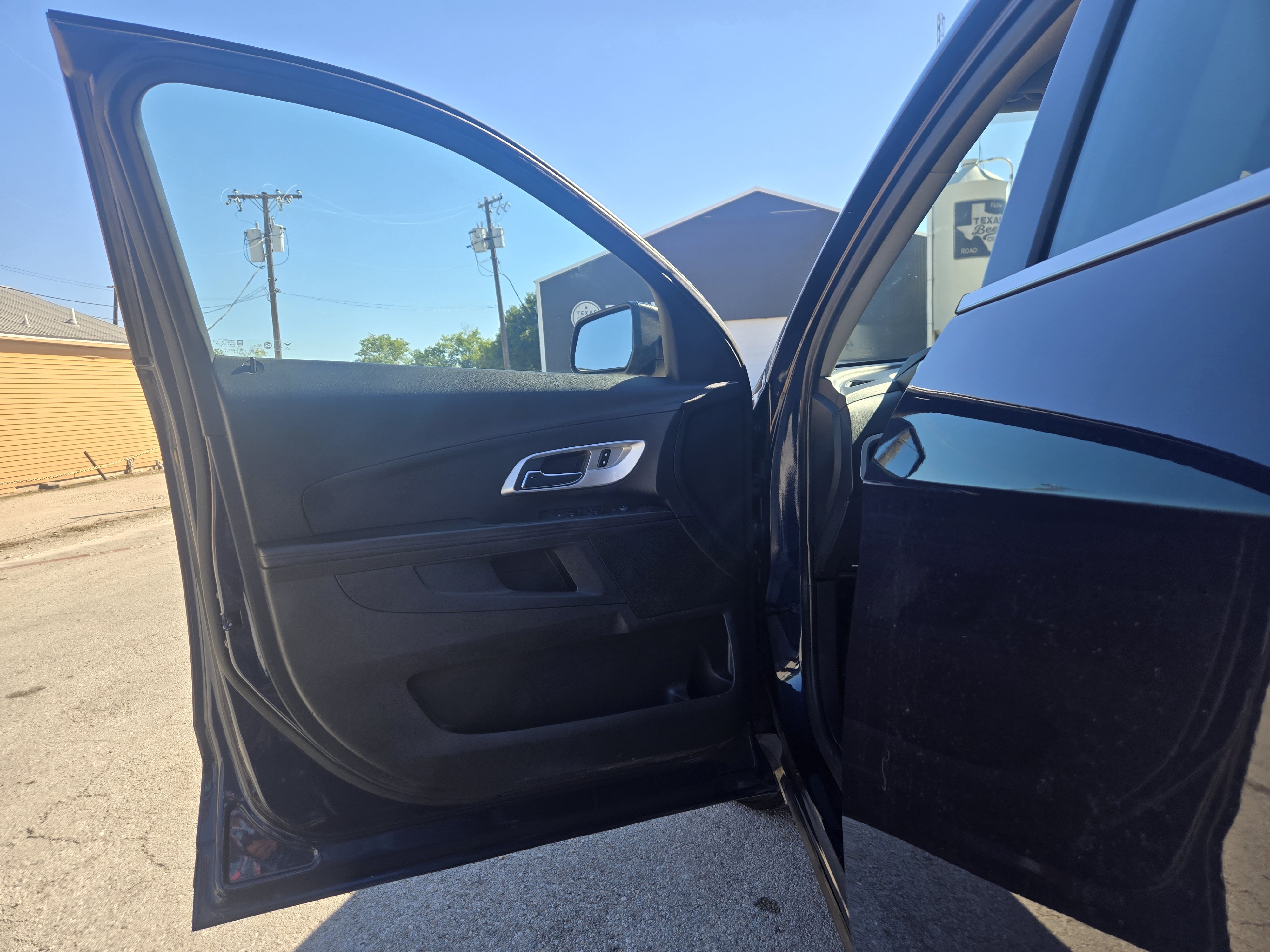 Used 2017 Chevrolet Equinox LS FWD image 4