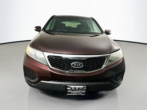 Used 2012 Kia Sorento FWD image 2