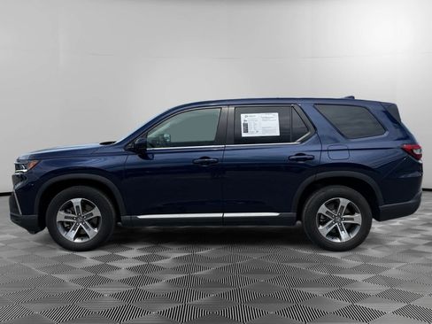 Used 2025 Honda Pilot EX-L image 2