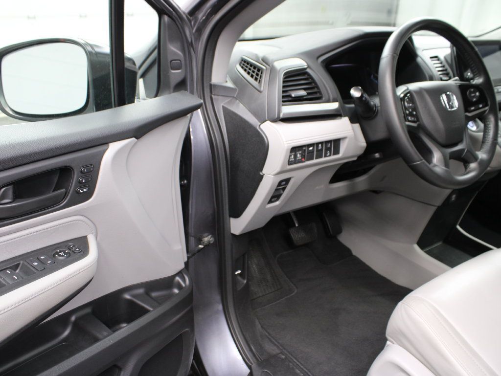 Used 2018 Honda Odyssey EX-L image 51