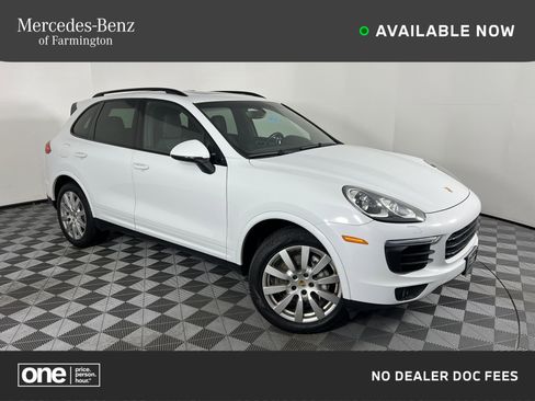 Used 2017 Porsche Cayenne Platinum Edition image 1