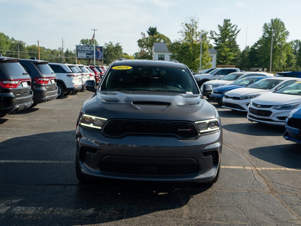 Used 2025 Dodge Durango R/T AWD/4WD image 3