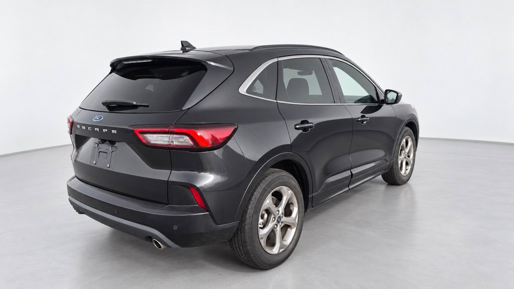 Used 2024 Ford Escape ST-Line w/ Tech Pack #1 FWD image 8