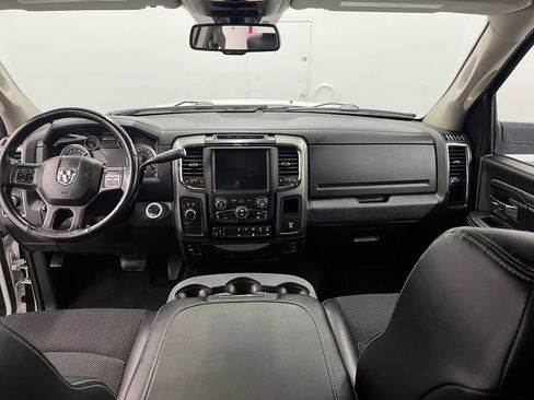 Used 2018 RAM 2500 Big Horn w/ Sport Appearance Group image 13