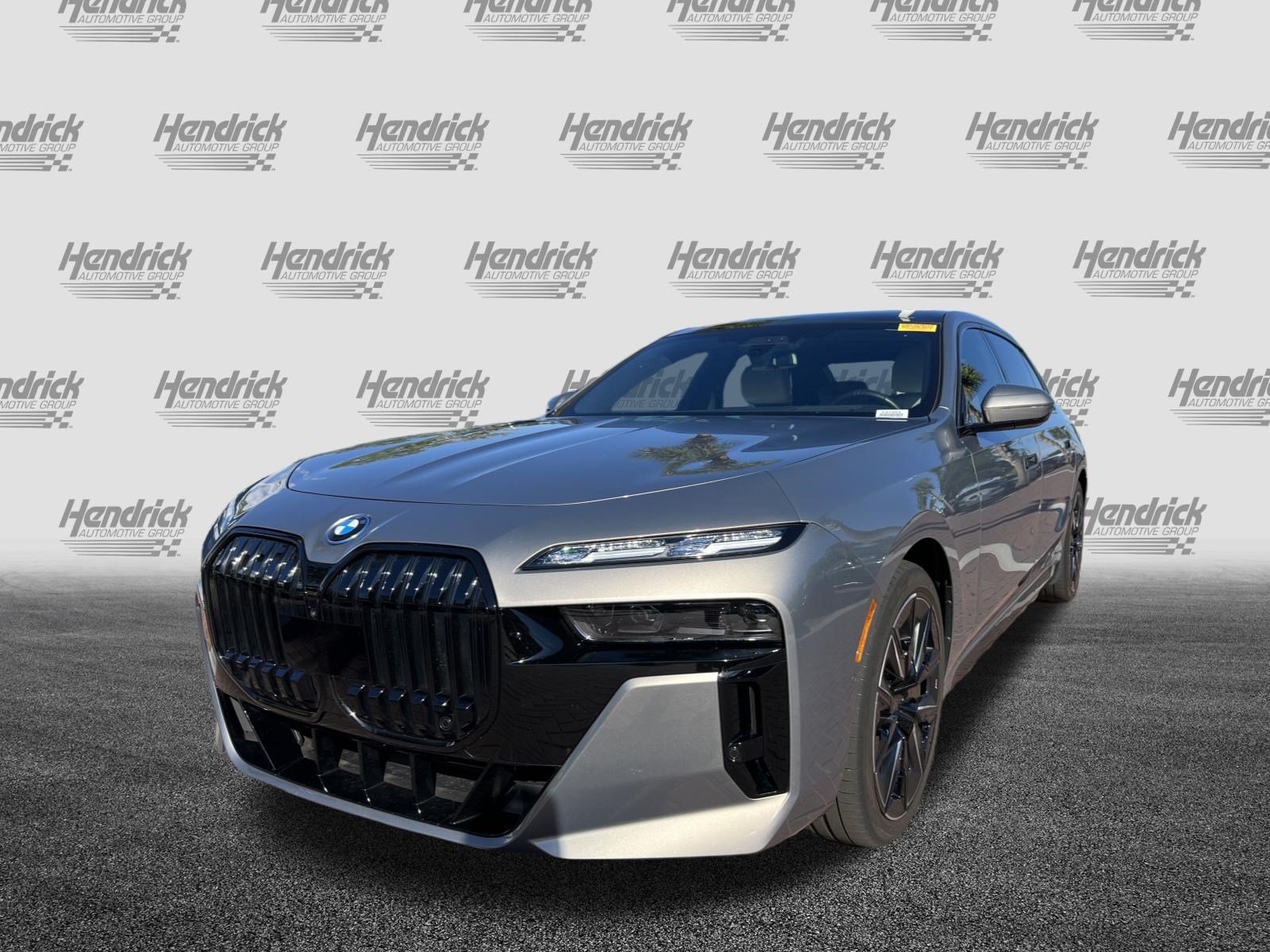Used 2024 BMW i7 eDrive50 w/ M Sport Package RWD image 5