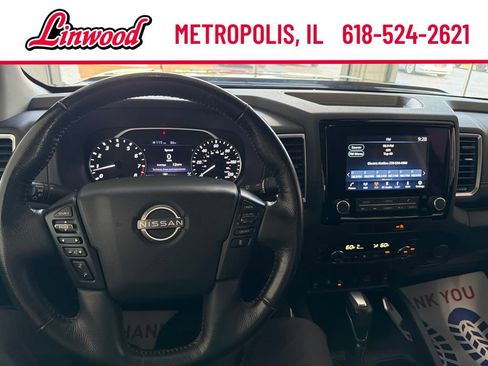 Used 2023 Nissan Frontier SV w/ SV Convenience Package AWD/4WD image 2