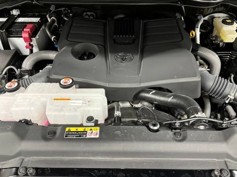 Certified 2026 Toyota Tundra SR5 w/ SR5 Convenience Package AWD/4WD image 24