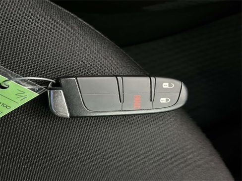 Used 2023 Jeep Renegade Latitude image 36