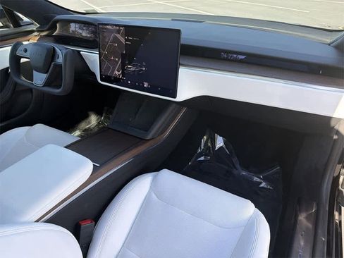 Used 2022 Tesla Model S image 41