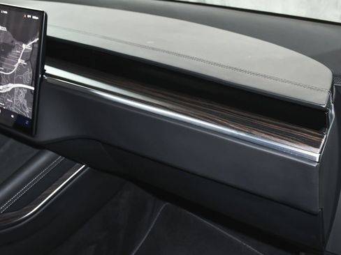 Used 2024 Tesla Model X AWD/4WD image 53