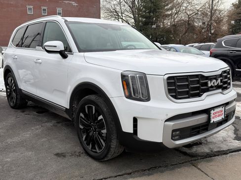 Used 2023 Kia Telluride SX image 3