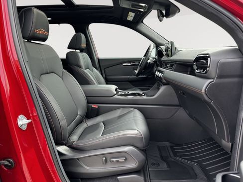 Certified 2025 Honda Pilot TrailSport image 26