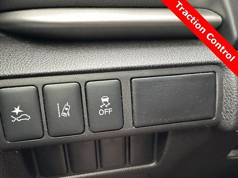 Used 2023 Mitsubishi Eclipse Cross LE image 12