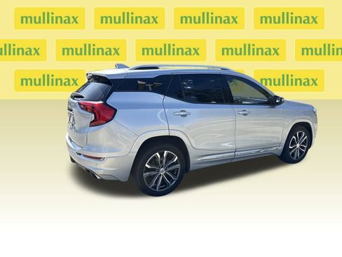 Used 2019 GMC Terrain Denali w/ Comfort Package image 4