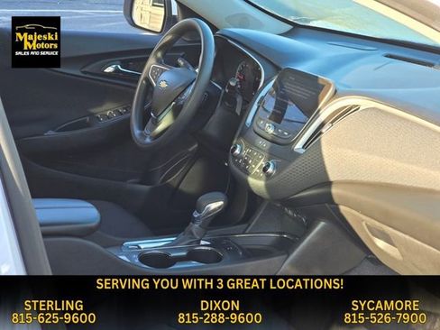 Used 2024 Chevrolet Malibu LT image 31