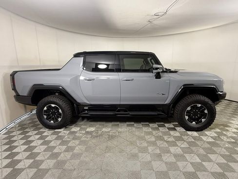 New 2025 GMC Hummer EV 3X w/ Extreme Off-Road Package image 9