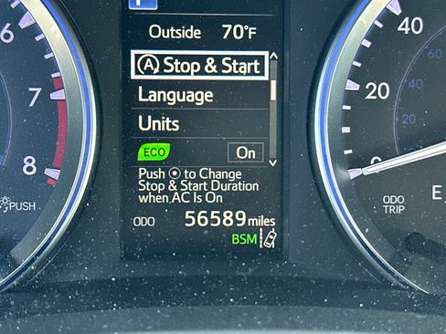 Used 2019 Toyota Highlander Limited AWD/4WD image 4