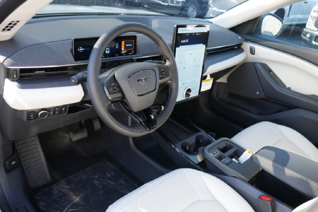 New 2026 Ford Mustang Mach-E Premium AWD/4WD image 18