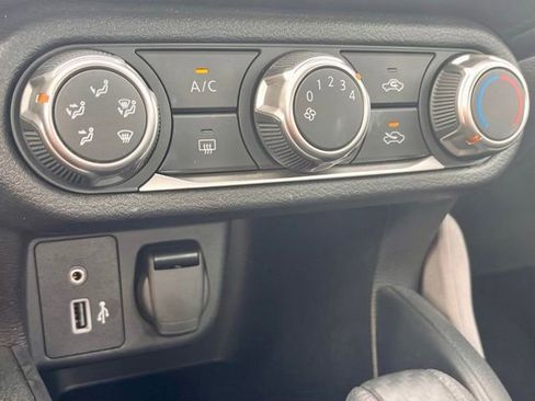 Certified 2025 Nissan Versa S image 28