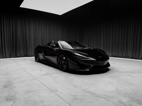 Used 2019 McLaren 570S Spider RWD image 5