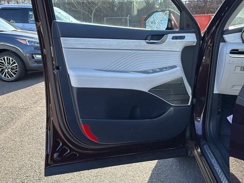 Used 2023 Hyundai Palisade Calligraphy image 11