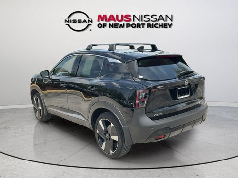 Certified 2025 Nissan Kicks SR FWD image 7