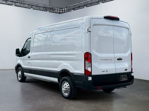 Used 2023 Ford Transit 250 Medium Roof AWD w/ Load Area Protection Package image 7