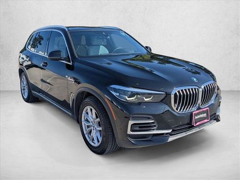 Used 2023 BMW X5 xDrive45e w/ Parking Assistance Package AWD/4WD image 3