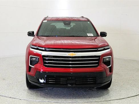 New 2026 Chevrolet Traverse High Country image 2