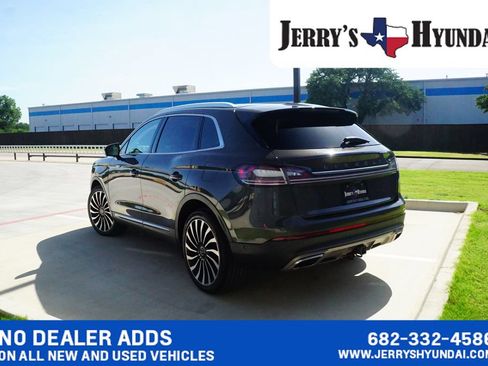 Used 2022 Lincoln Nautilus Black Label w/ Class II Trailer Tow Package AWD/4WD image 5